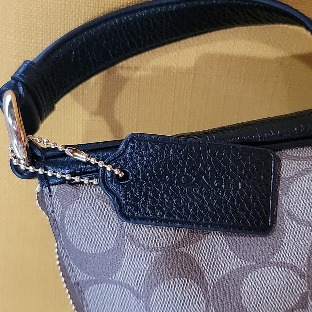 Coach set - Picture 6 of 6